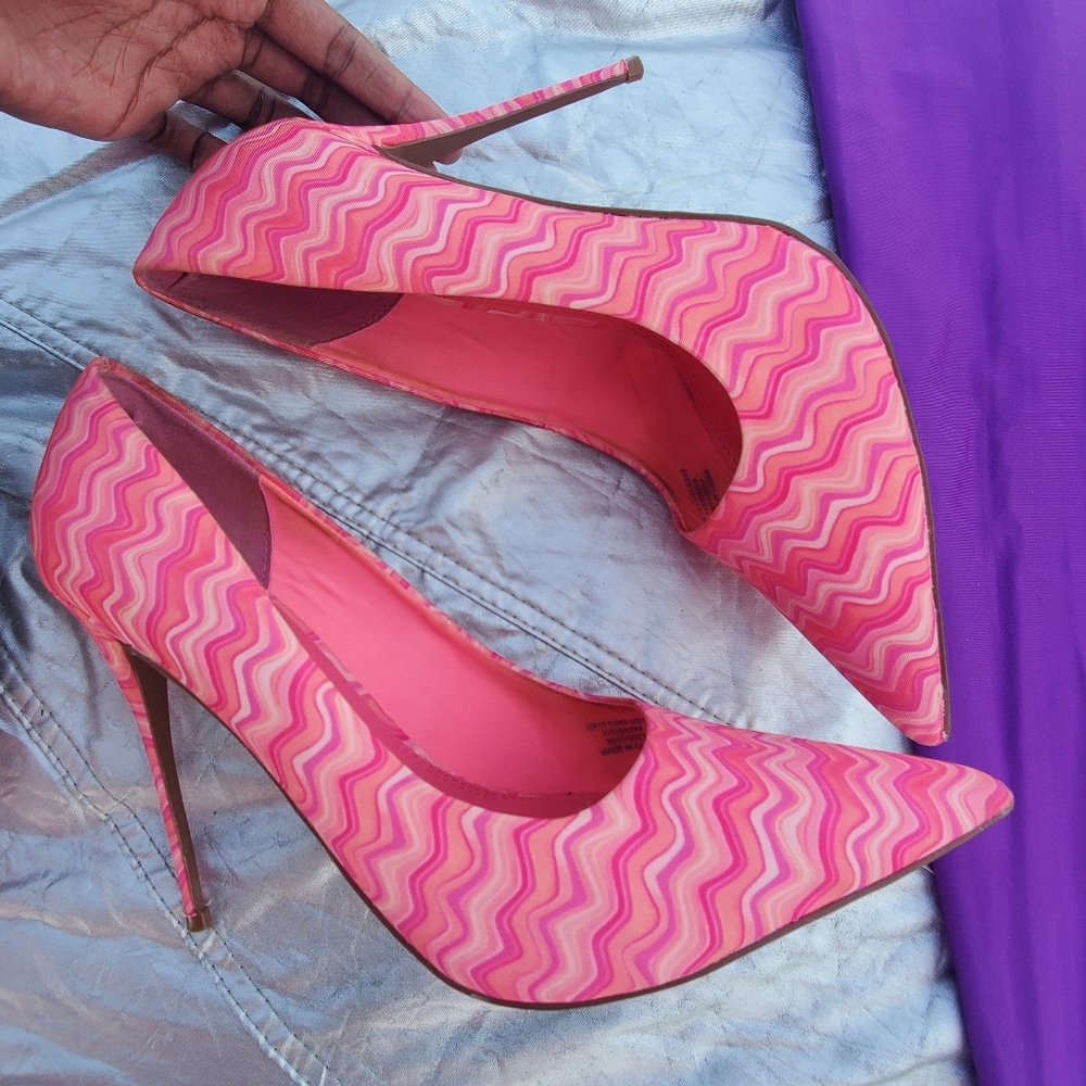 Pink Zigzag Stiletto Heels - Size 10